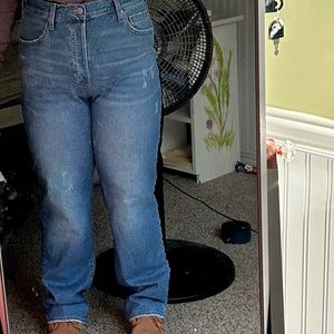 Universal thread straight leg jeans